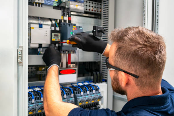 Best Affordable Electrician  in De Kal, TX